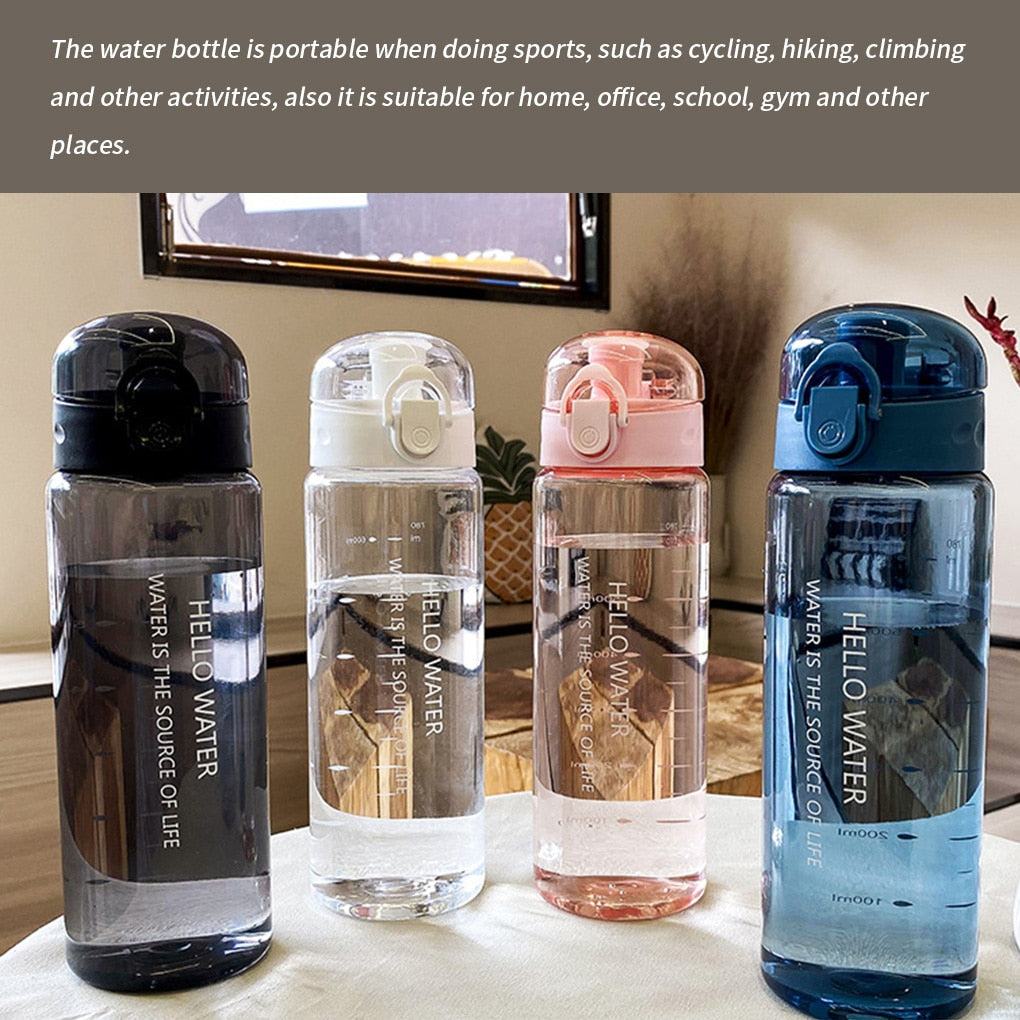 780ml Sports Water Bottle Outdoor Water Bottle with Straw Plastic Portable Water